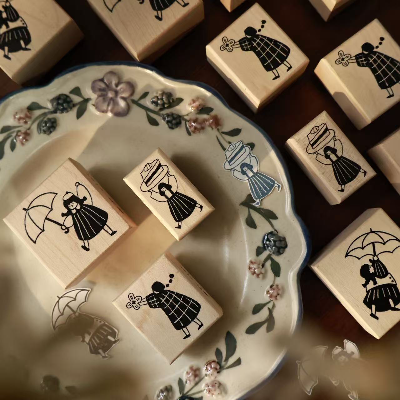 Vintage Collectible Stamps - แสตมป์ไม้ลายร่มเค้กสไตล์วินเทจจาก YiEr Studio สำหรับงาน DIY สมุดภาพ