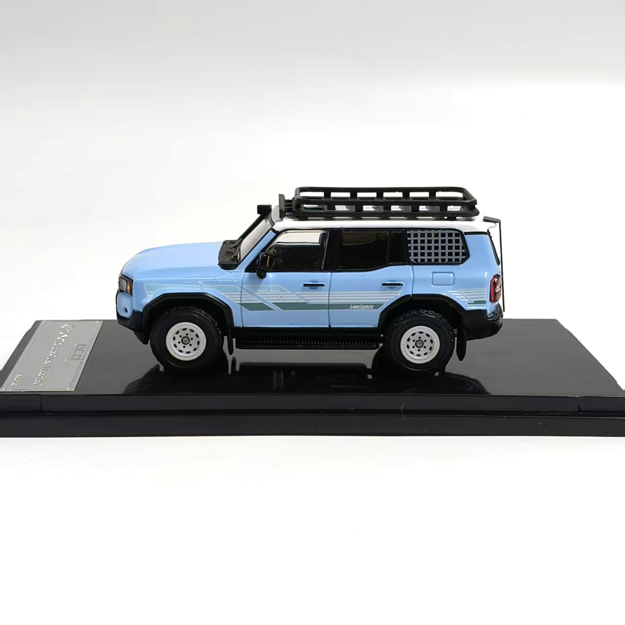 โมเดลรถอัลลอยด์สีน้ำเงินวินเทจ - Vintage Collectible Cars บทวิจารณ์และราคา