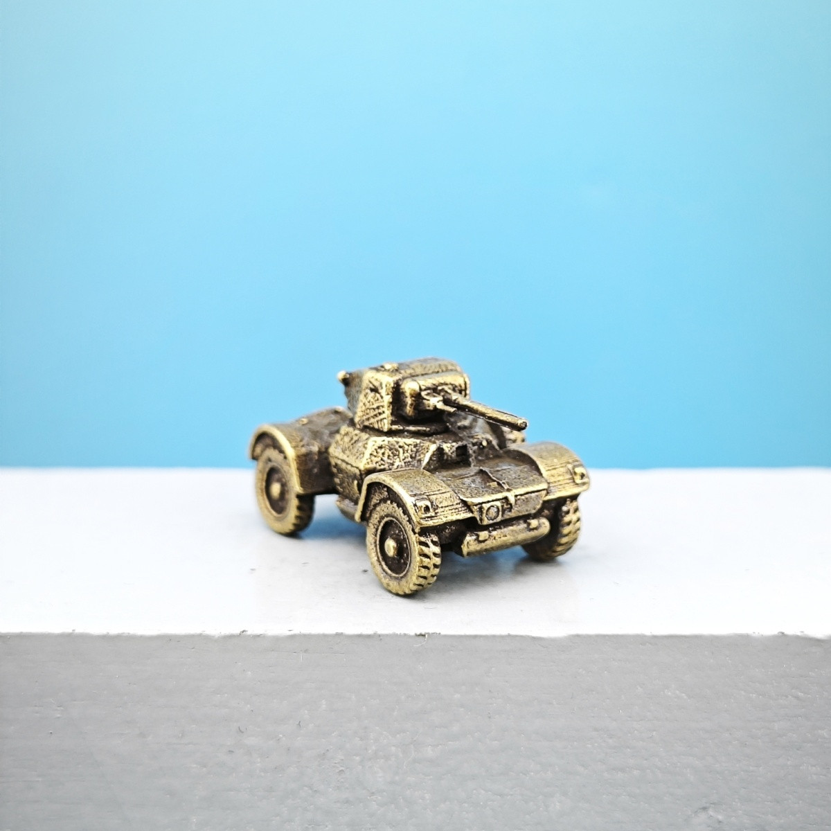 โมเดลรถหุ้มเกราะล้อทองเหลืองวิ - Vintage Collectible Cars บทวิจารณ์และราคา