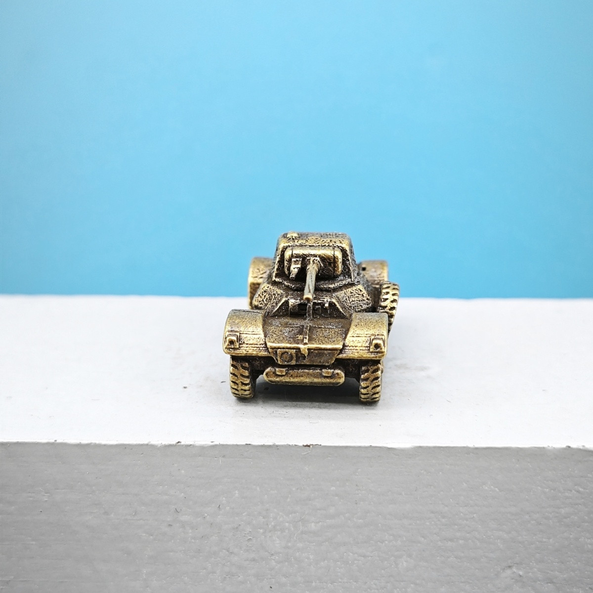 โมเดลรถหุ้มเกราะล้อทองเหลืองวิ - Vintage Collectible Cars บทวิจารณ์และราคา