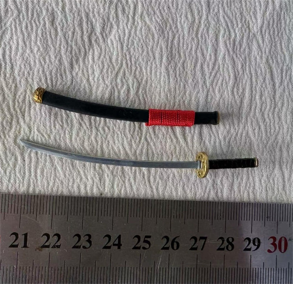 ของเล่นดาบวินเทจสำหรับตุ๊กตาทห - Vintage Collectible Knives บทวิจารณ์และราคา