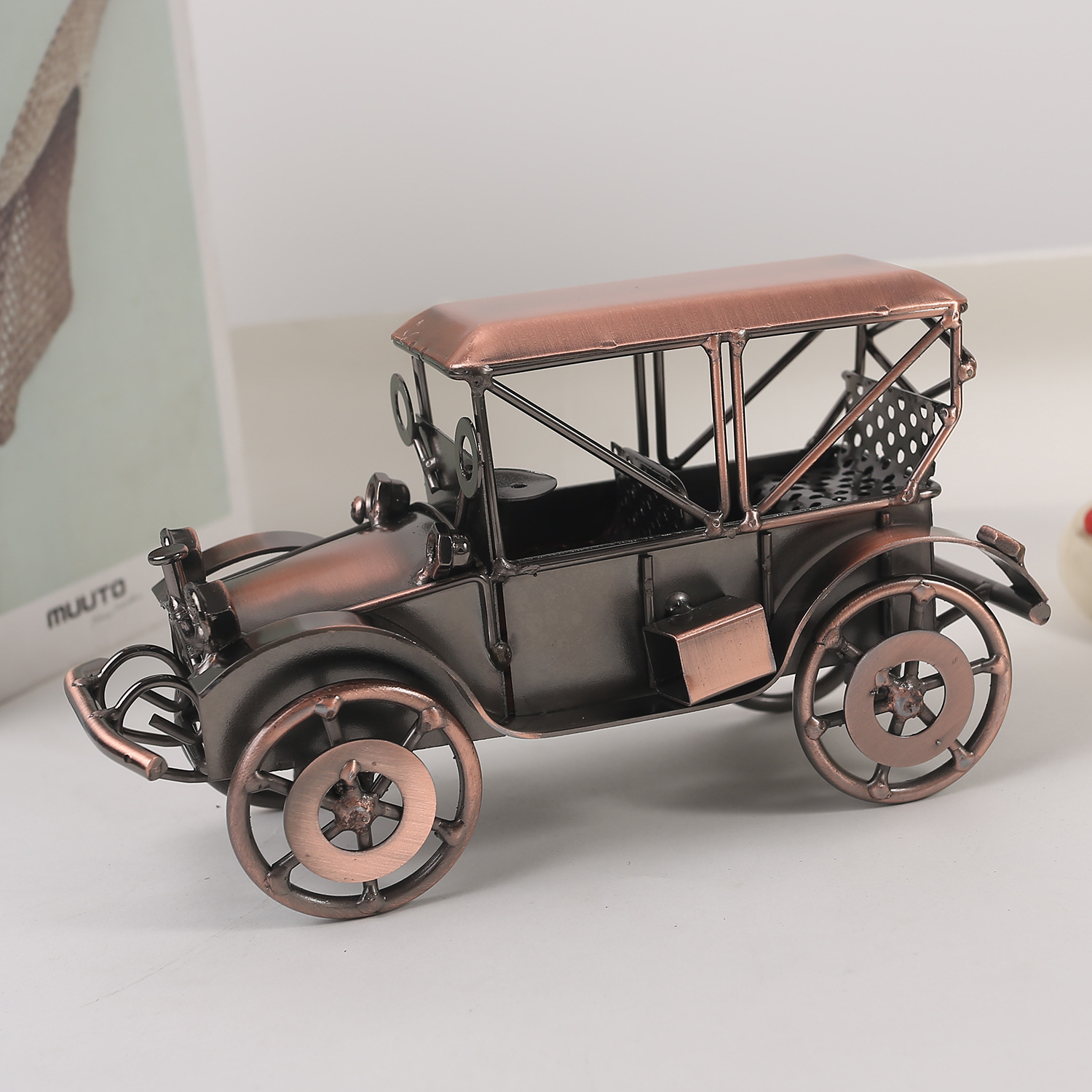 โมเดลรถโบราณสไตล์ยุโรป วัสดุโล - Vintage And Collectible Toys บทวิจารณ์และราคา